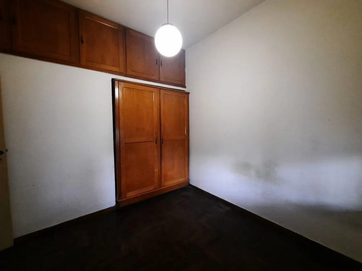 VENTA CASA 4 AMBIENTES HURLINGHAM A RECICLAR 3