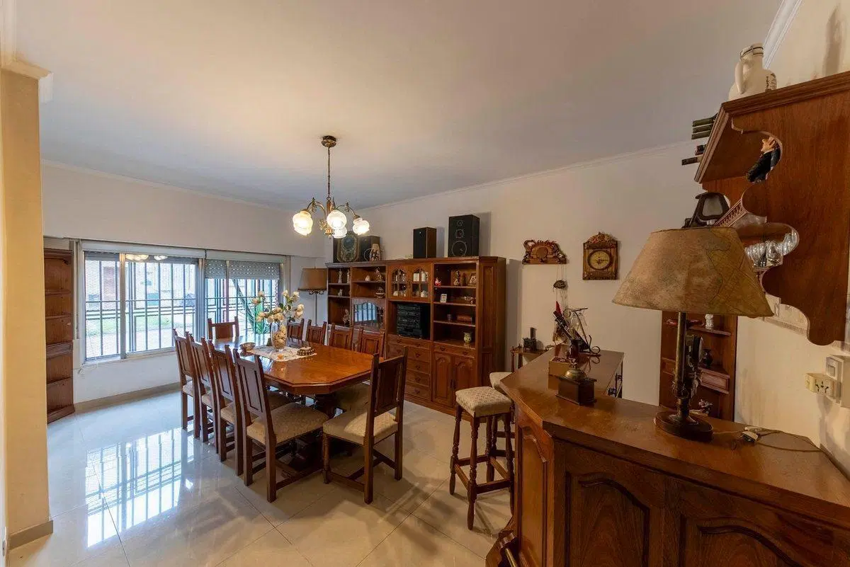 VENTA CASA 5 AMBIENTES LOMA HERMOSA 5