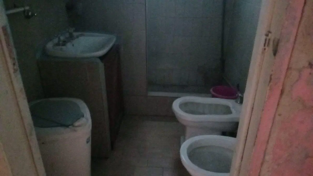 VENTA  CASA  3 AMB MORENO 3