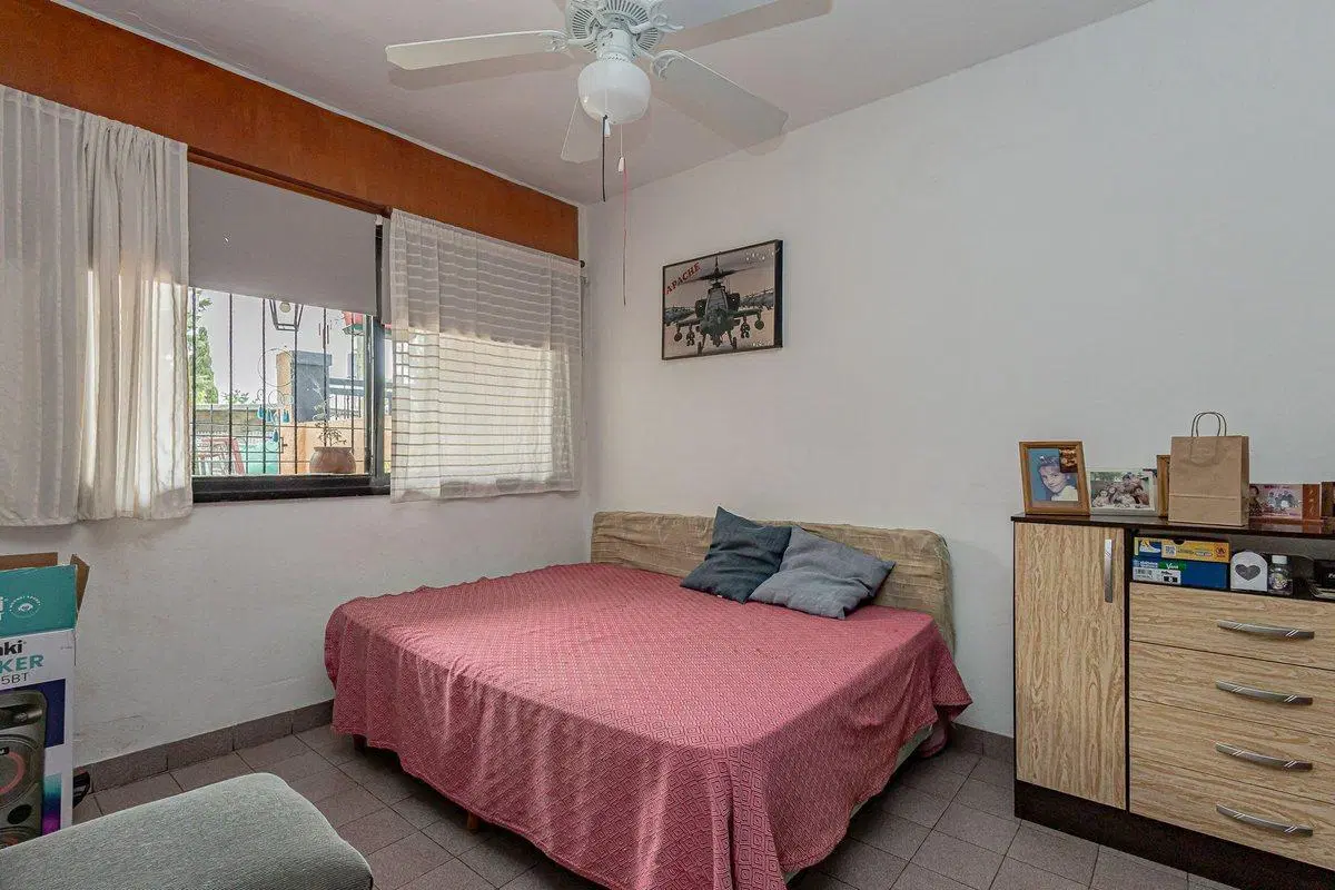 VENTA CASA 3AMB PILETA PARRILLA V TESEI 5