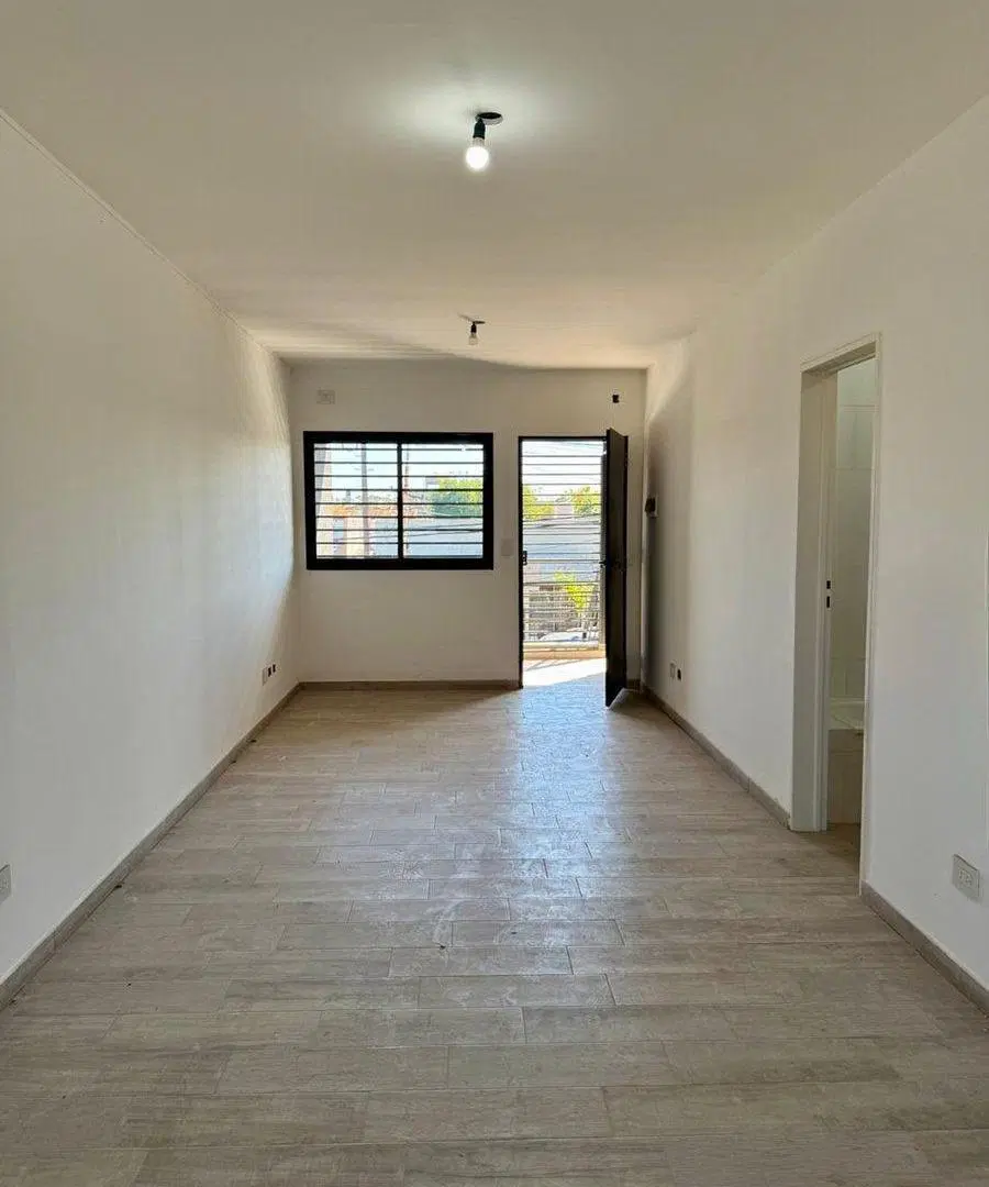 DEPARTAMENTO 3 AMB. C/ PATIO Y COCHERA 3