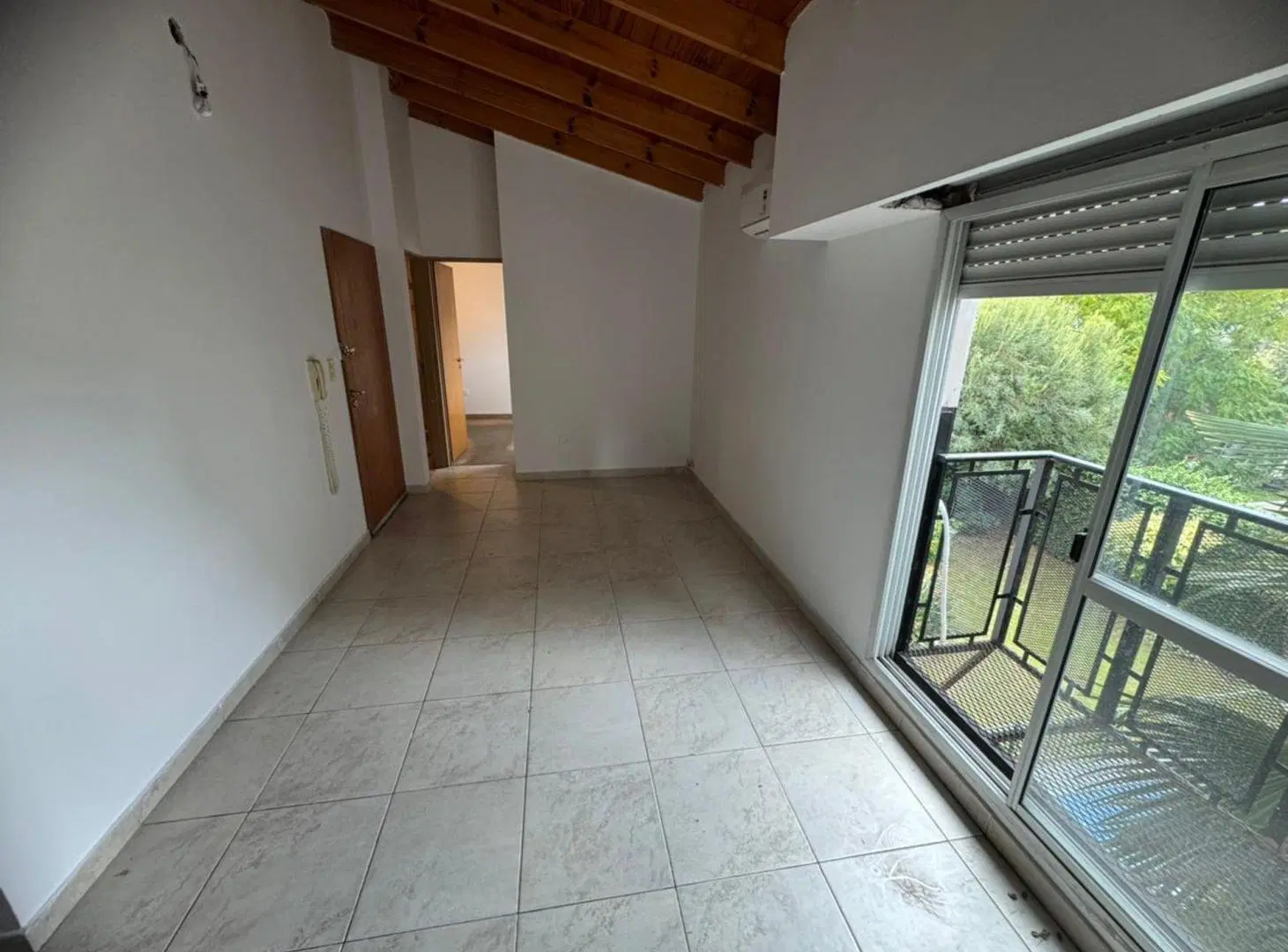 Venta Depto. 2 Amb, en Ramos Mejia, Exc. Estado! 3