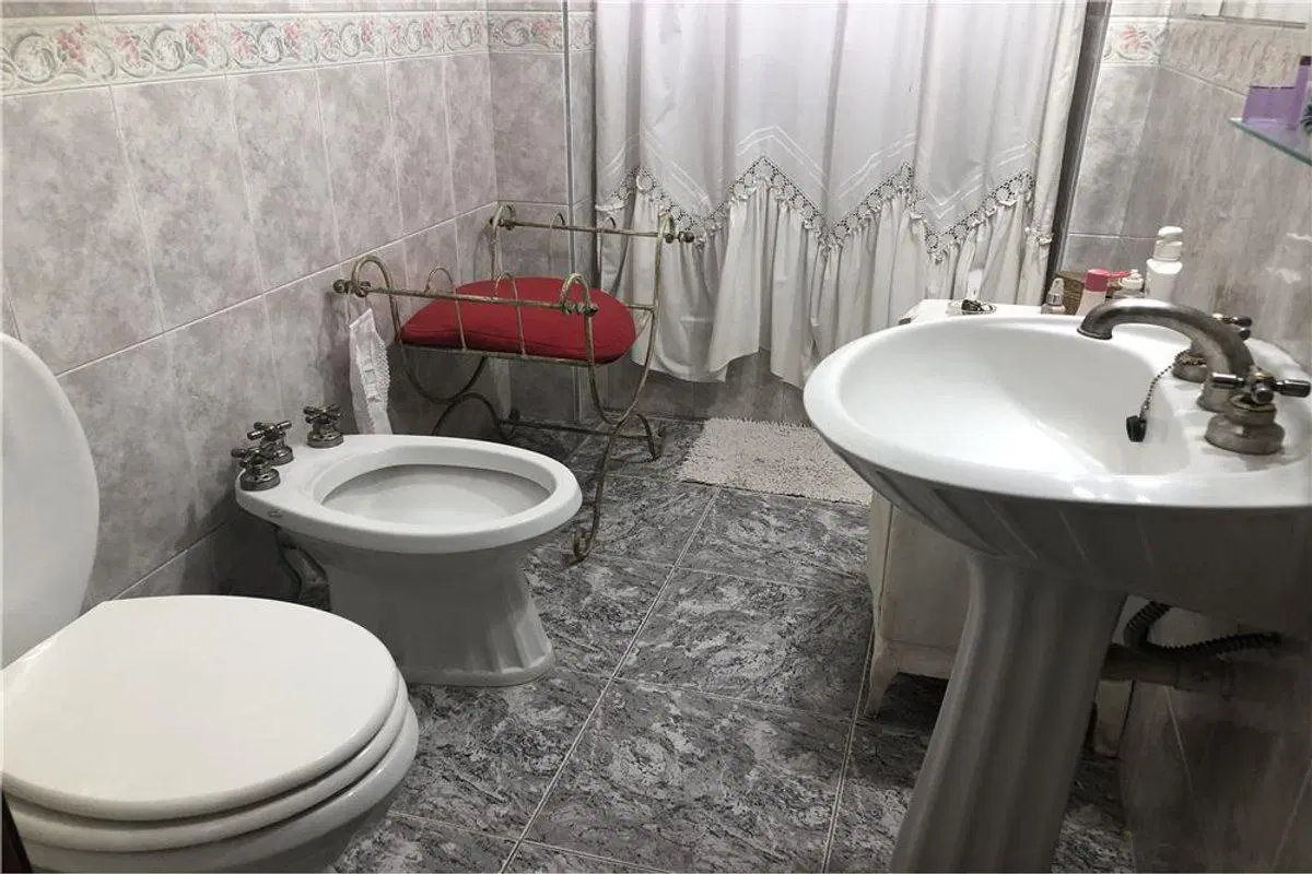 VENTA CASA 3/4  AMBIENTES MARTIN CORONADO 5