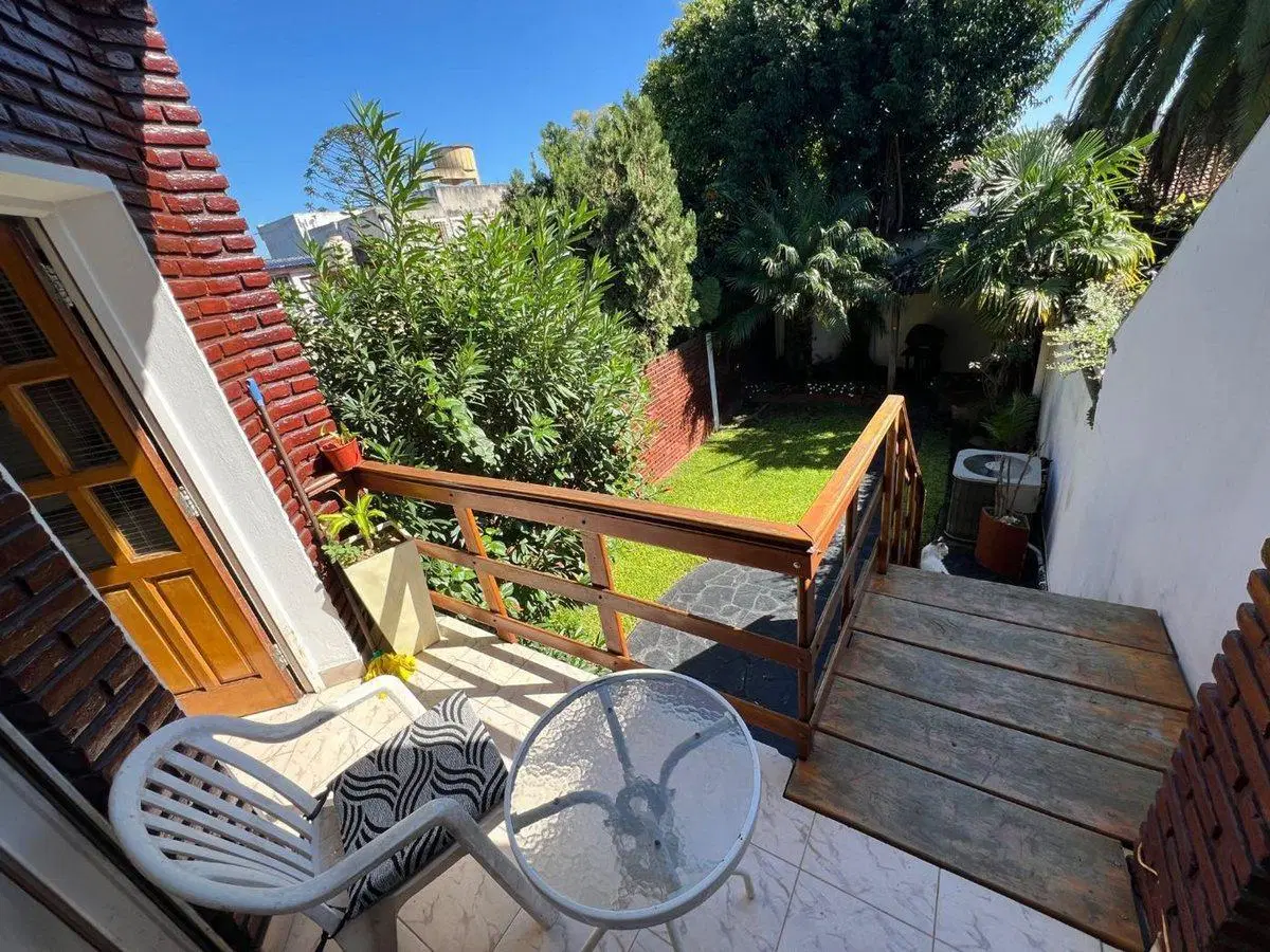 VENTA TRIPLEX 5 AMB CON JARDIN Y PARRILLA EN MORÓN 3