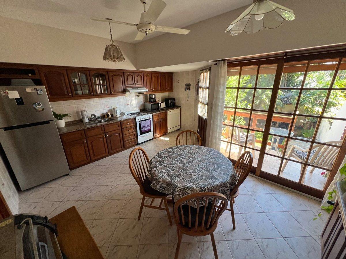 Foto de VENTA TRIPLEX 5 AMB CON JARDIN Y PARRILLA EN MORÓN, imagen 4