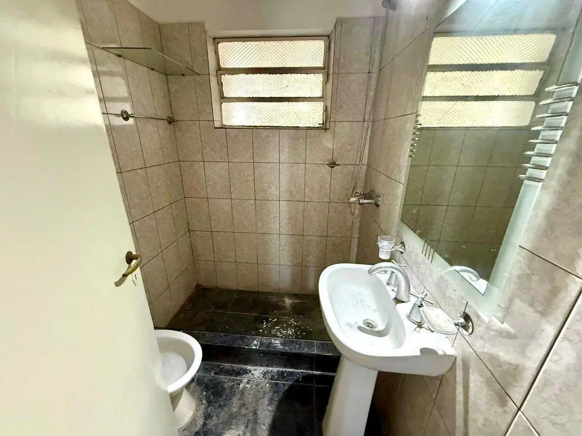 VENTA DE CASA 4 AMBIENTES EN BELLA VISTA 4