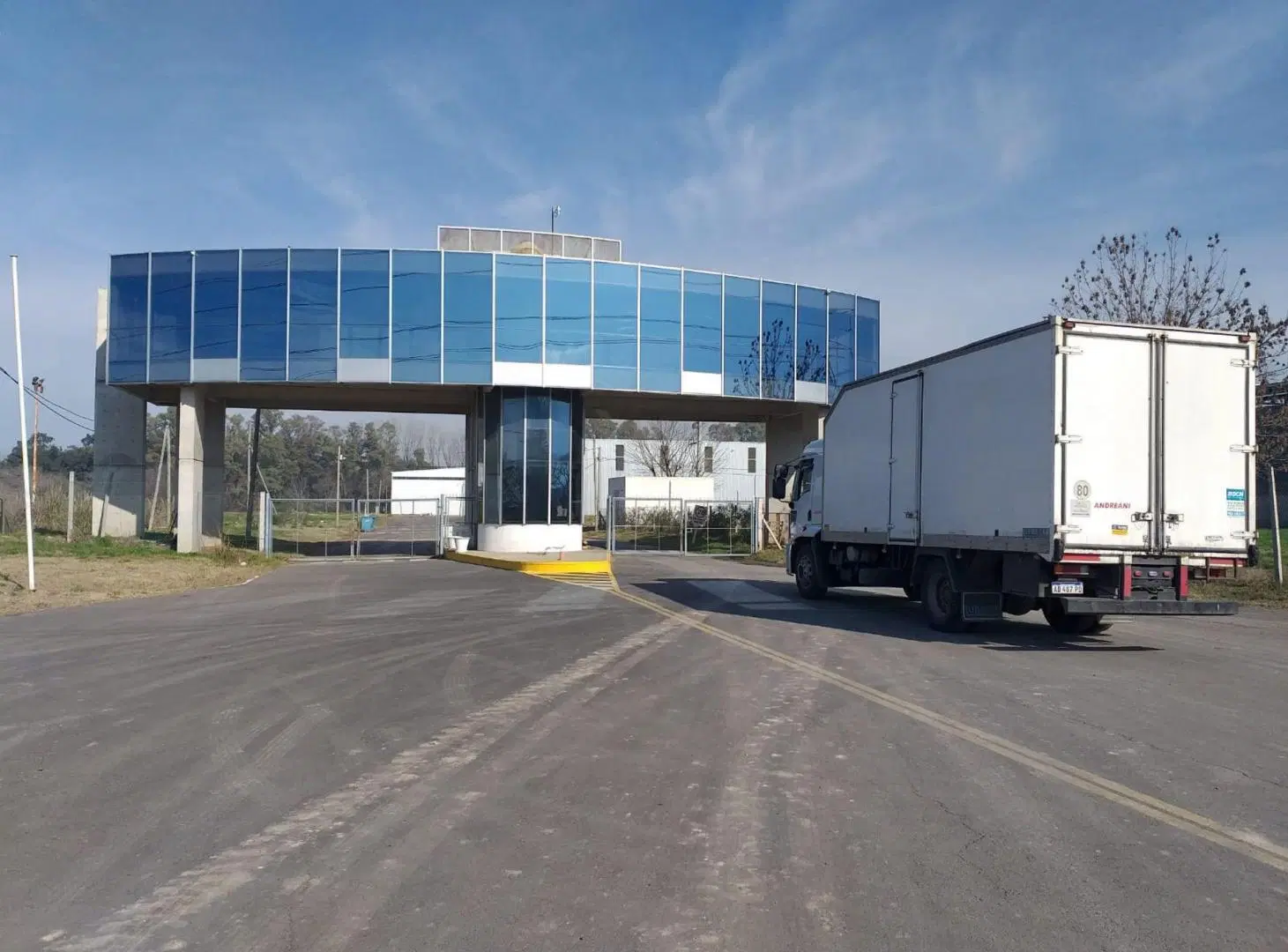 VENTA TERRENO PARQUE INDUSTRIAL POLO 24 MORENO 2