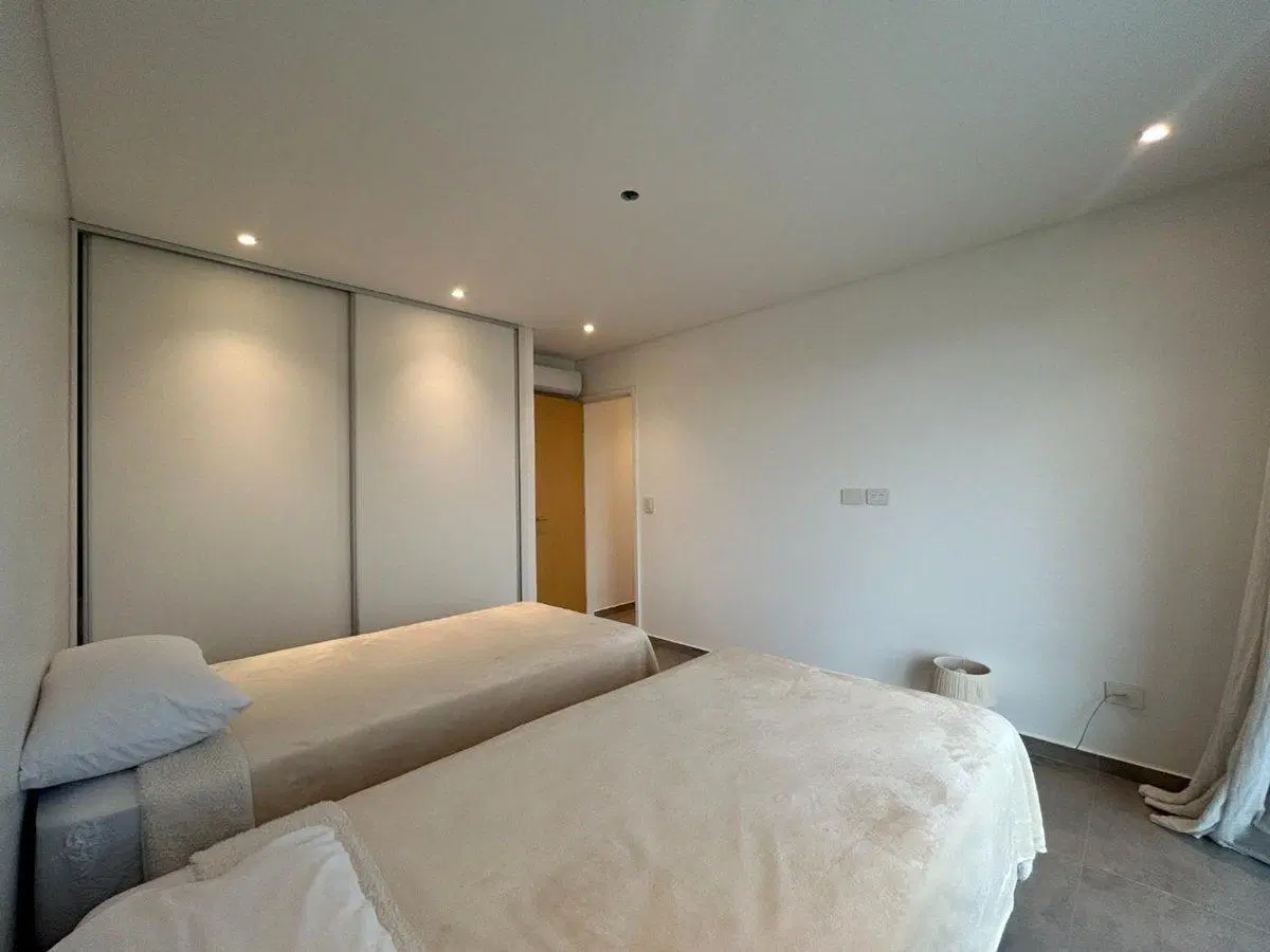 VENTA CASA AYRES PLAZA 6 AMB. 710 M2 LOTE - PILAR 3