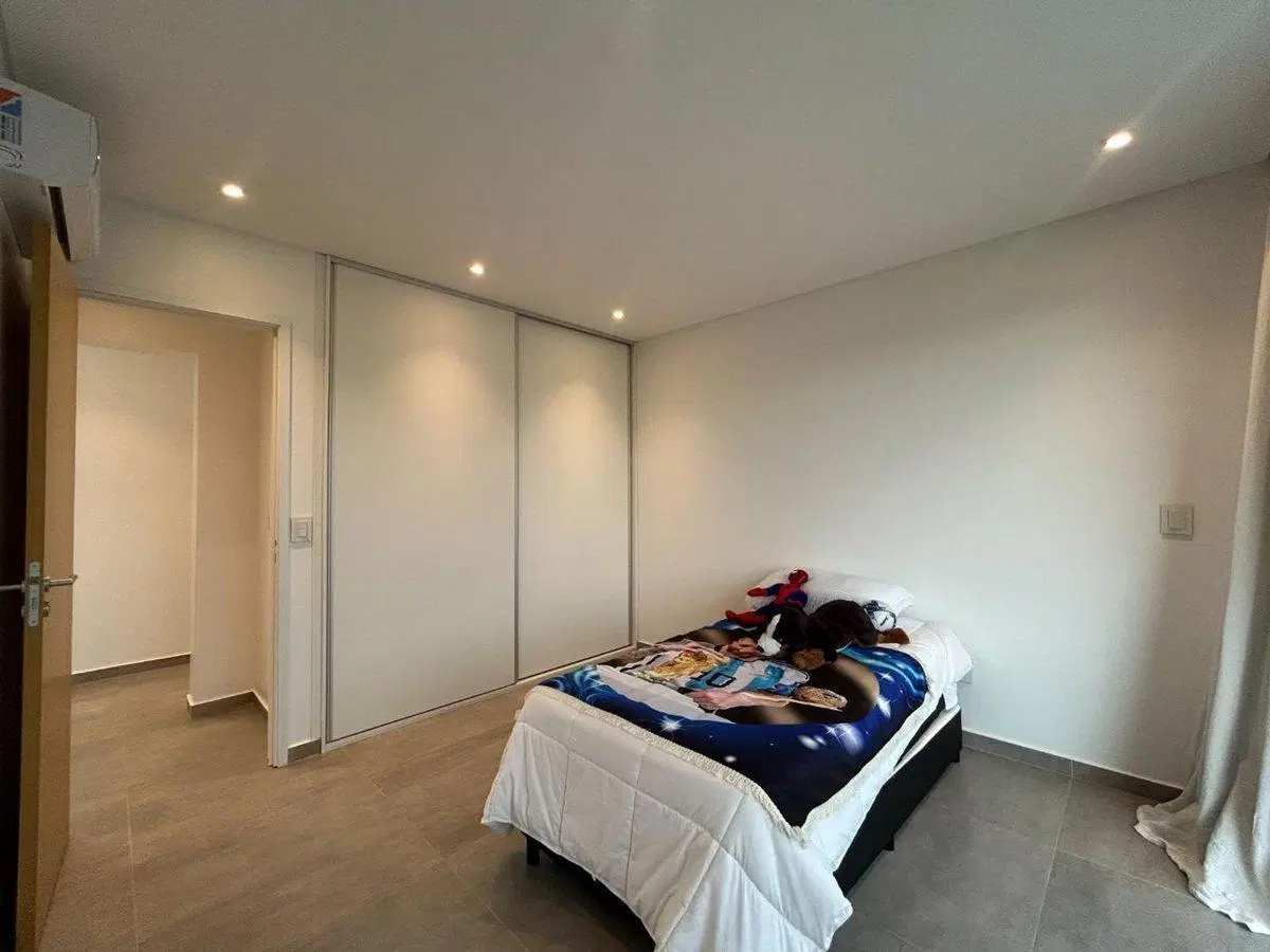 VENTA CASA AYRES PLAZA 6 AMB. 710 M2 LOTE - PILAR 2