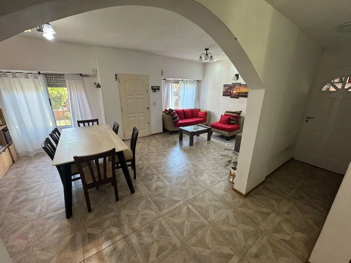 VENTA CASA 5 AMB CON QUINCHO COCHERA - HURLINGHAM 4