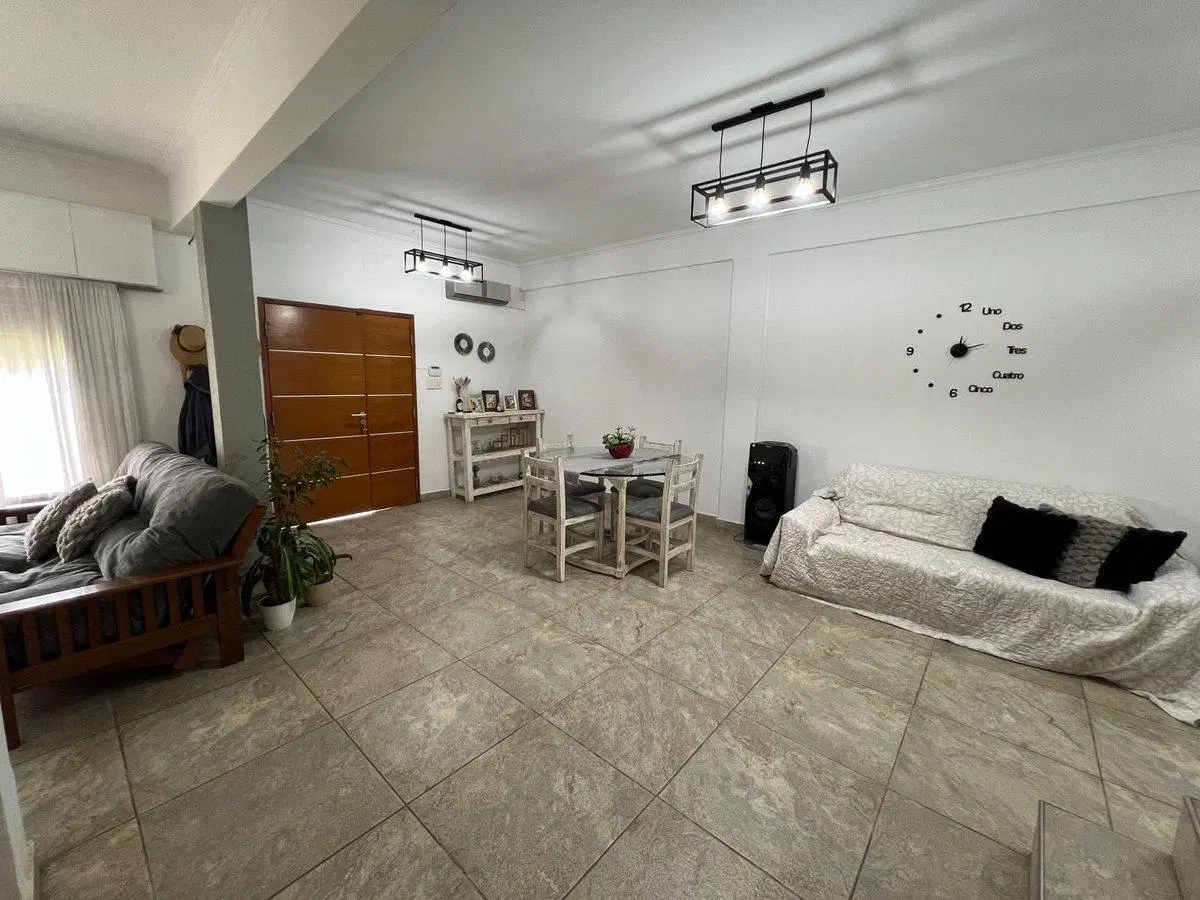 CASA 6 AMB. C/QUINCHO, PARRILLA, PILETA - B. VISTA 2