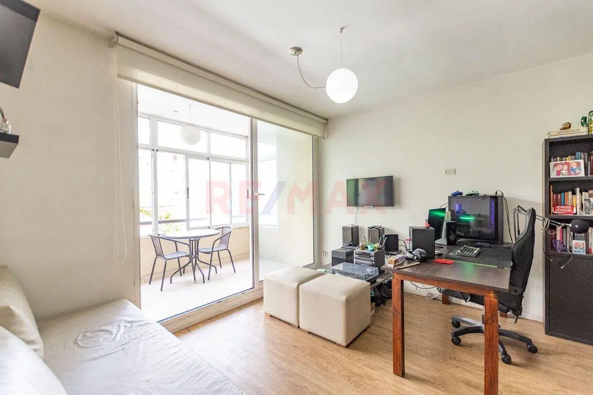 Venta Depto 2 amb con balcón y amenities San Telmo 3