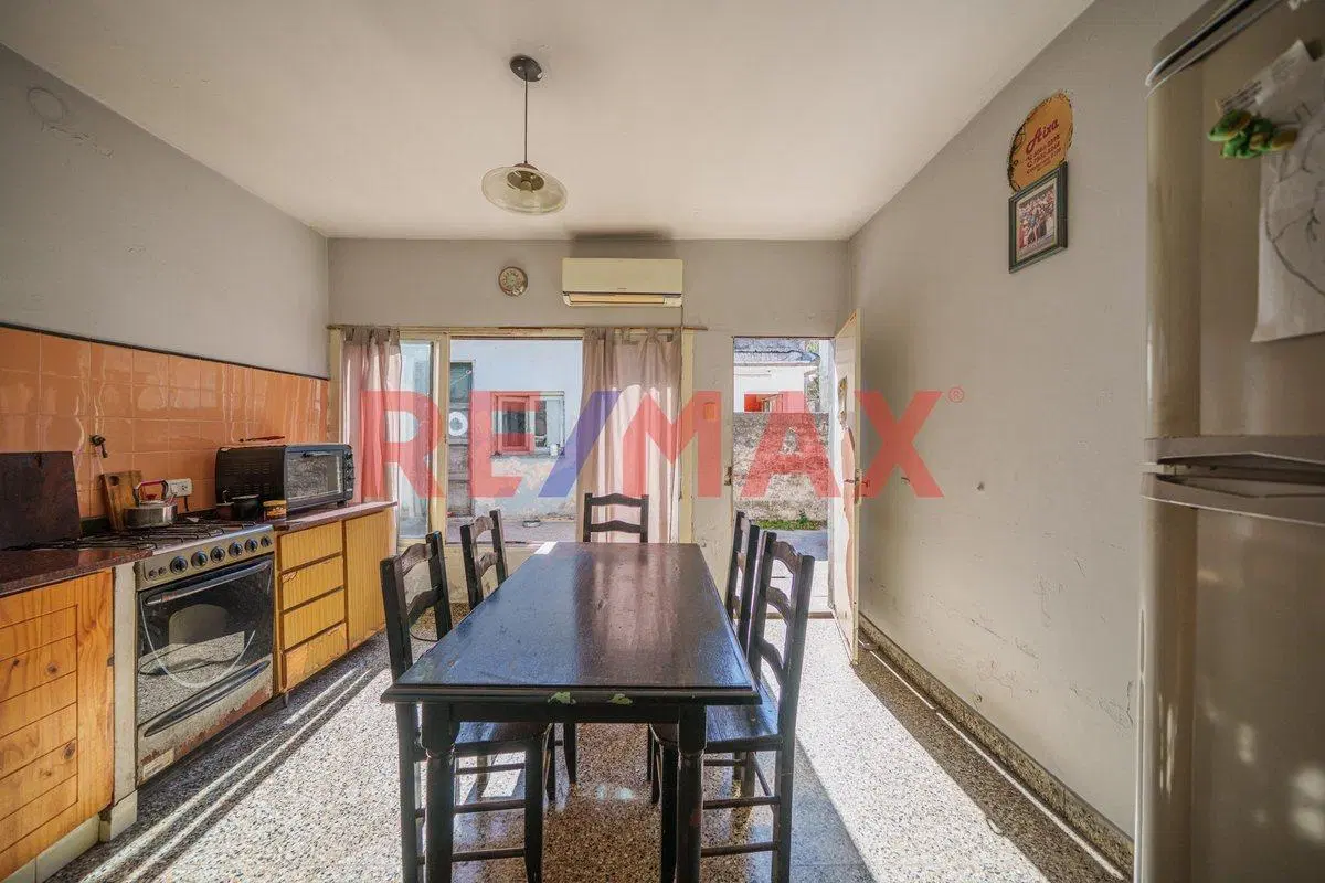 VENTA CASA CON DOS VIVIENDAS EN LOTE PROPIO 3