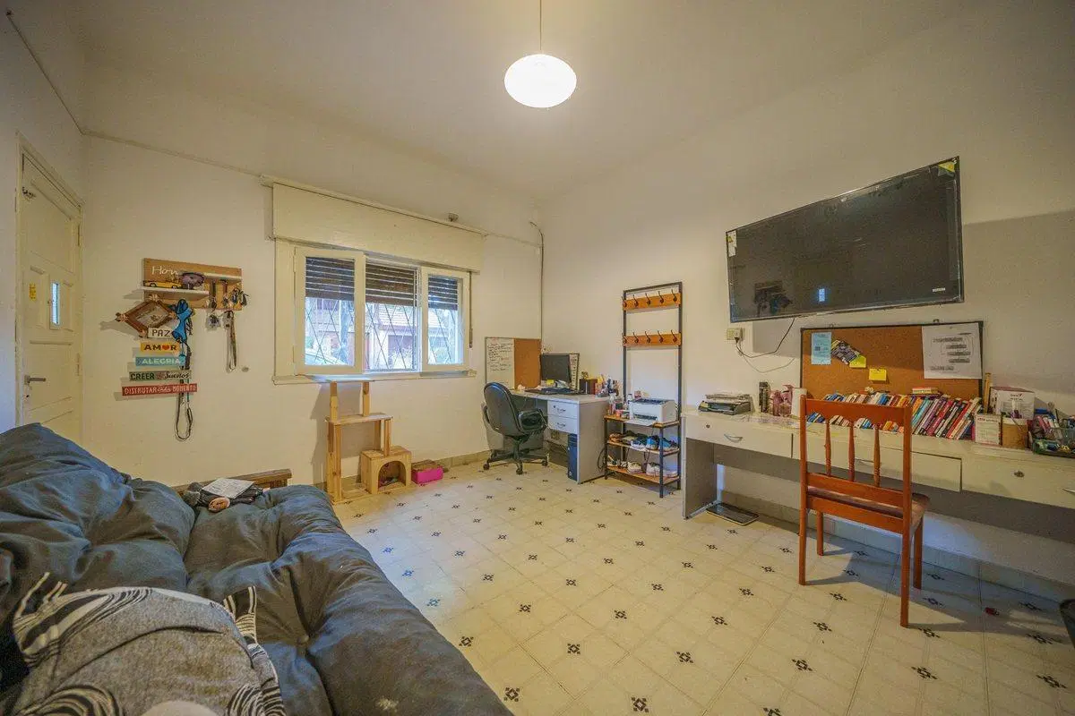 VENTA PH 3 AMBIENTES CON PATIO EN VILLA ADELINA 4