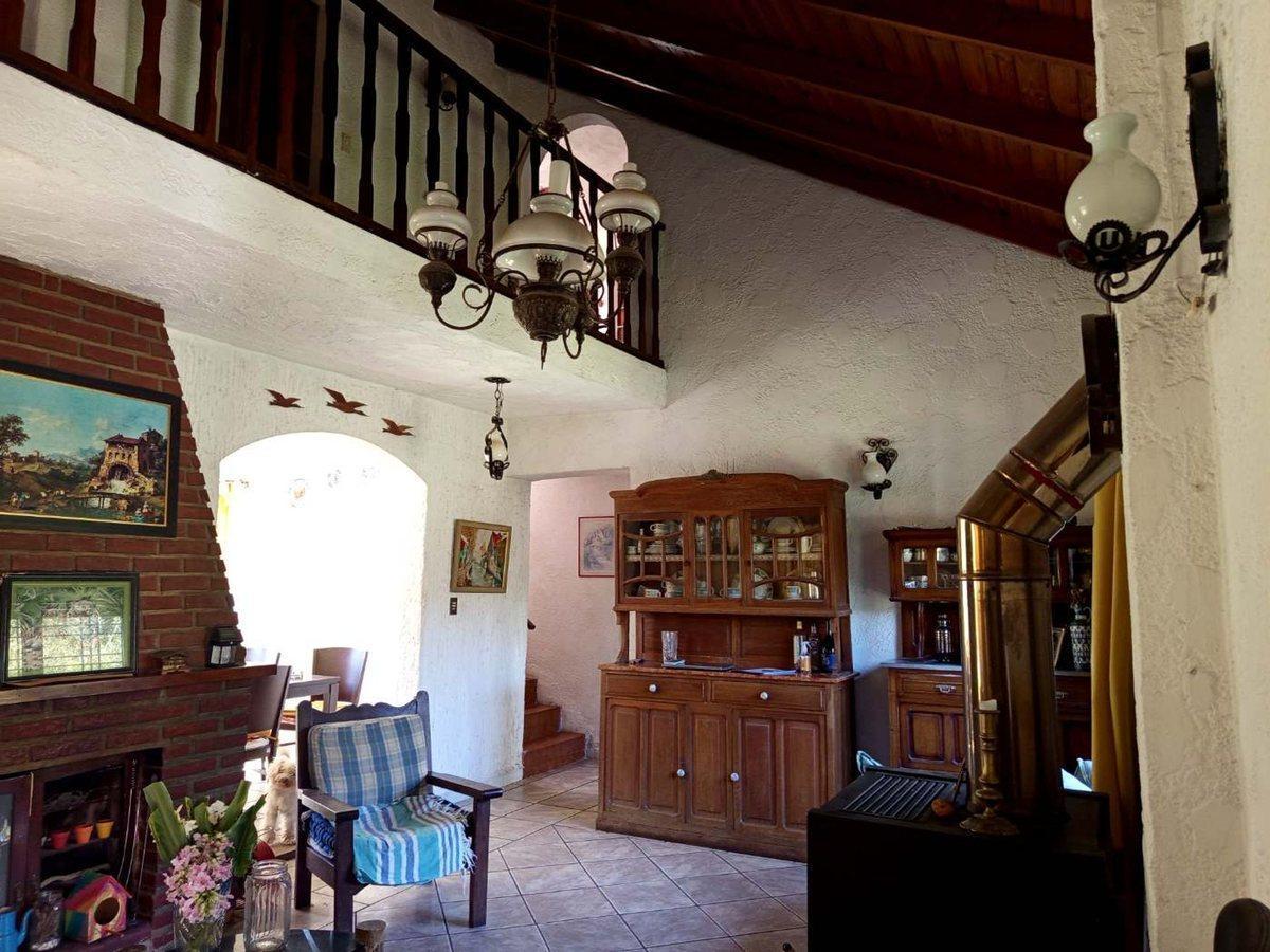 Foto de VENTA CASA 5 AMB PARQUE Y PISCINA EN TORTUGUITAS, imagen 2