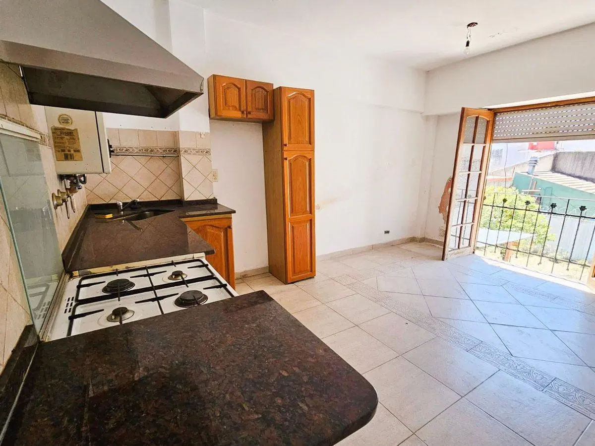 VENTA DEPARTAMENTO 3 AMBIENTES LA TABLADA 4
