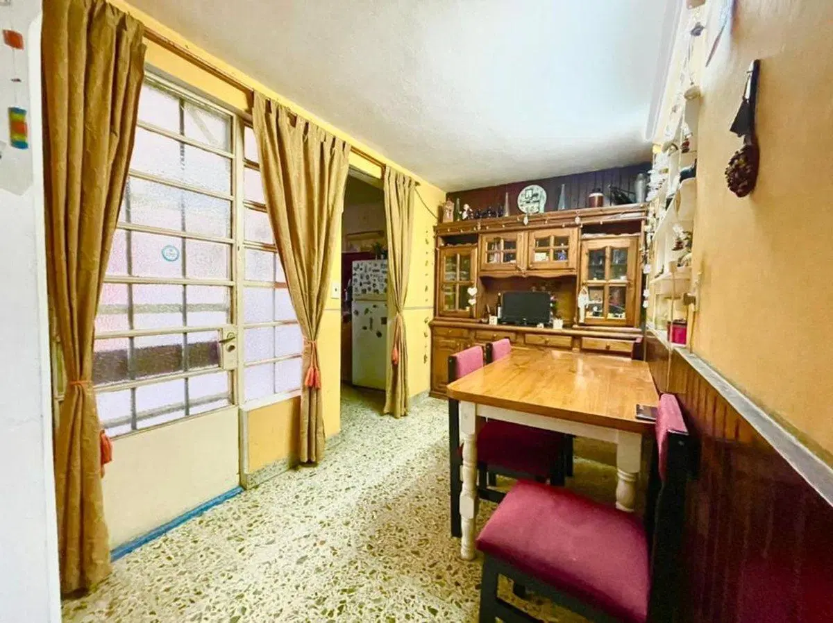 VENTA CASA 3 AMB + DEPTO JOSÉ C. PAZ ZONA COMERCIO 8