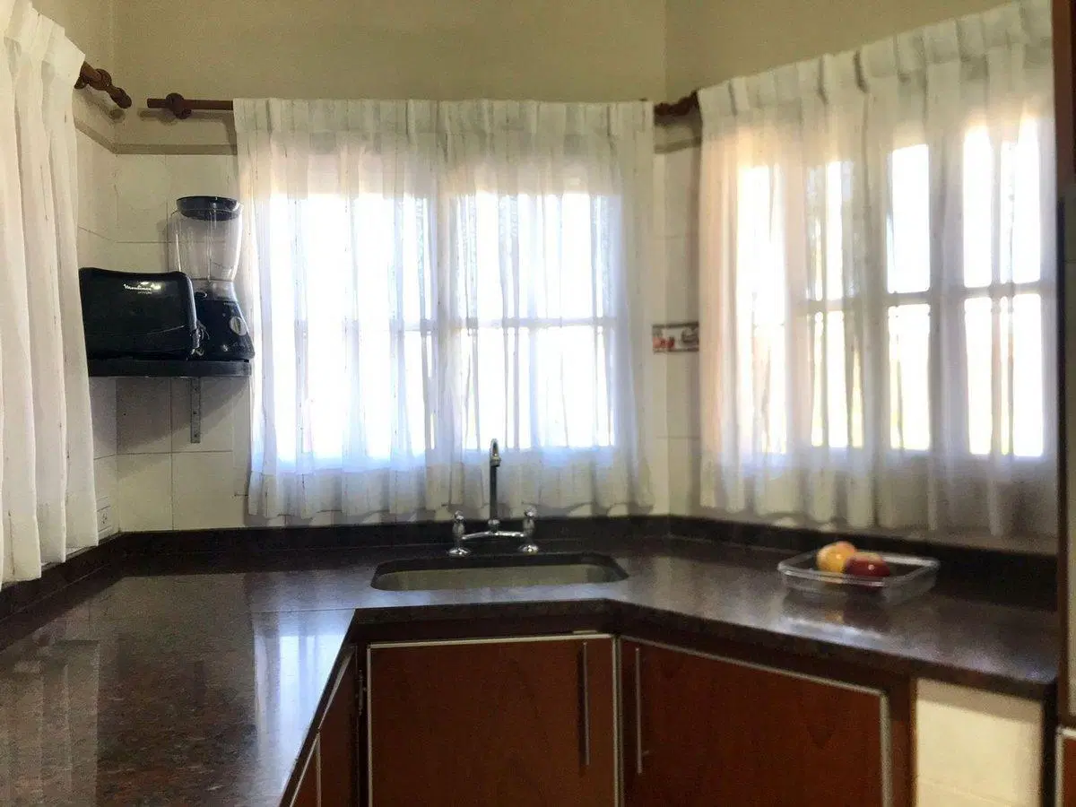 VENTA CASA 4 AMBIENTES CON PILETA PABLO NOGUES 8