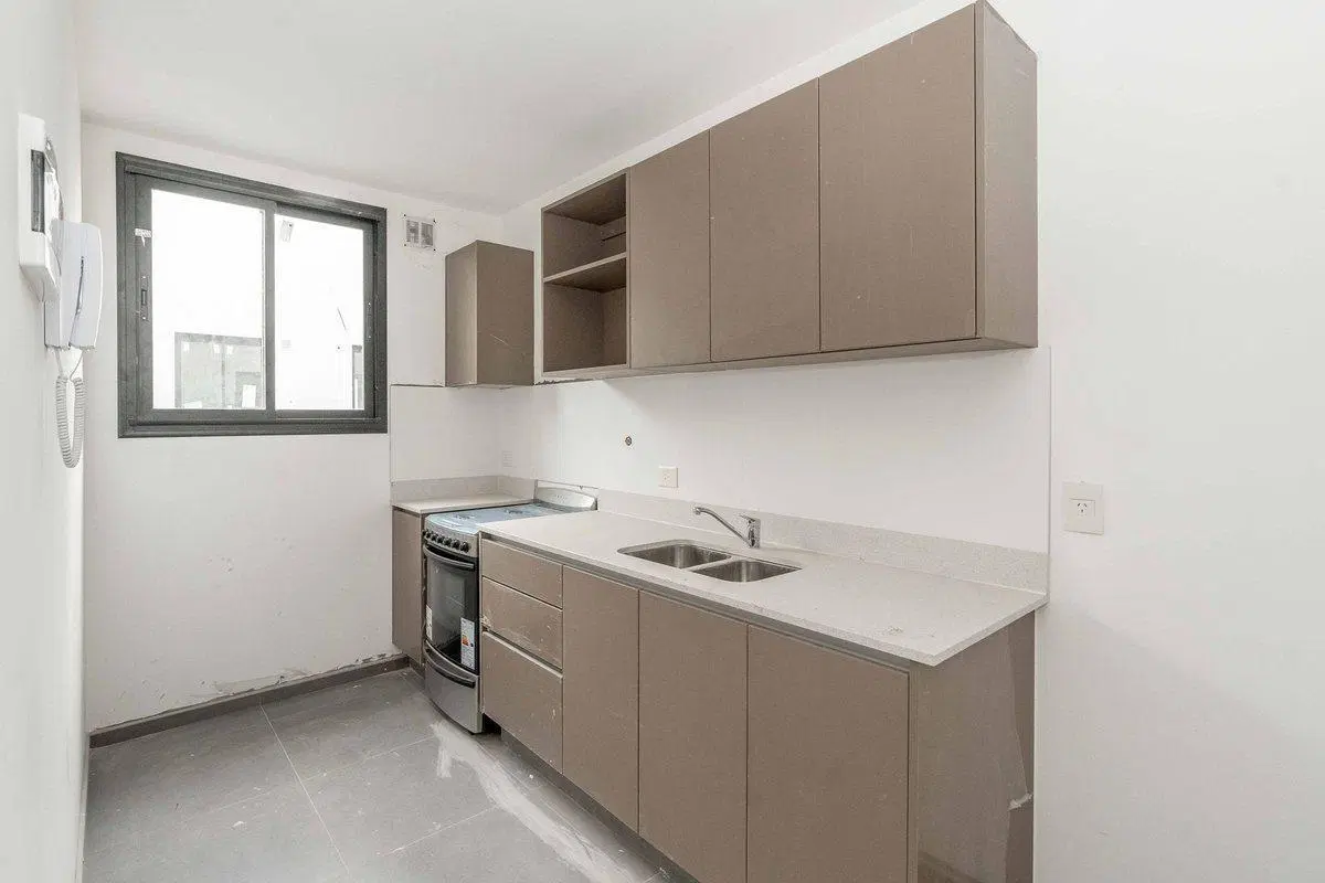 Venta Depto 3 amb balcón y terreza en Montecastro 4