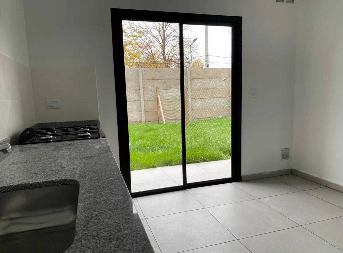 ULTIMOS DUPLEX EN COMPLEJO CIPRES SAN MIGUEL 4