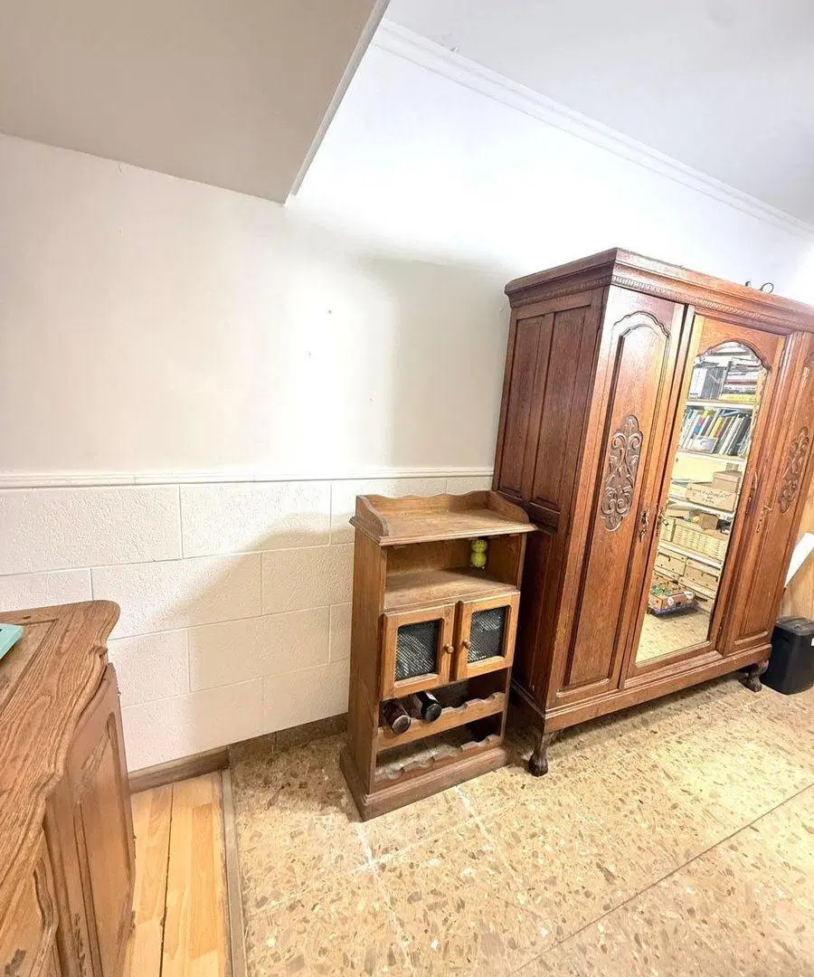 VENTA CASA 5 AMB CON QUINCHO Y PILETA-CASTELAR SUR 3