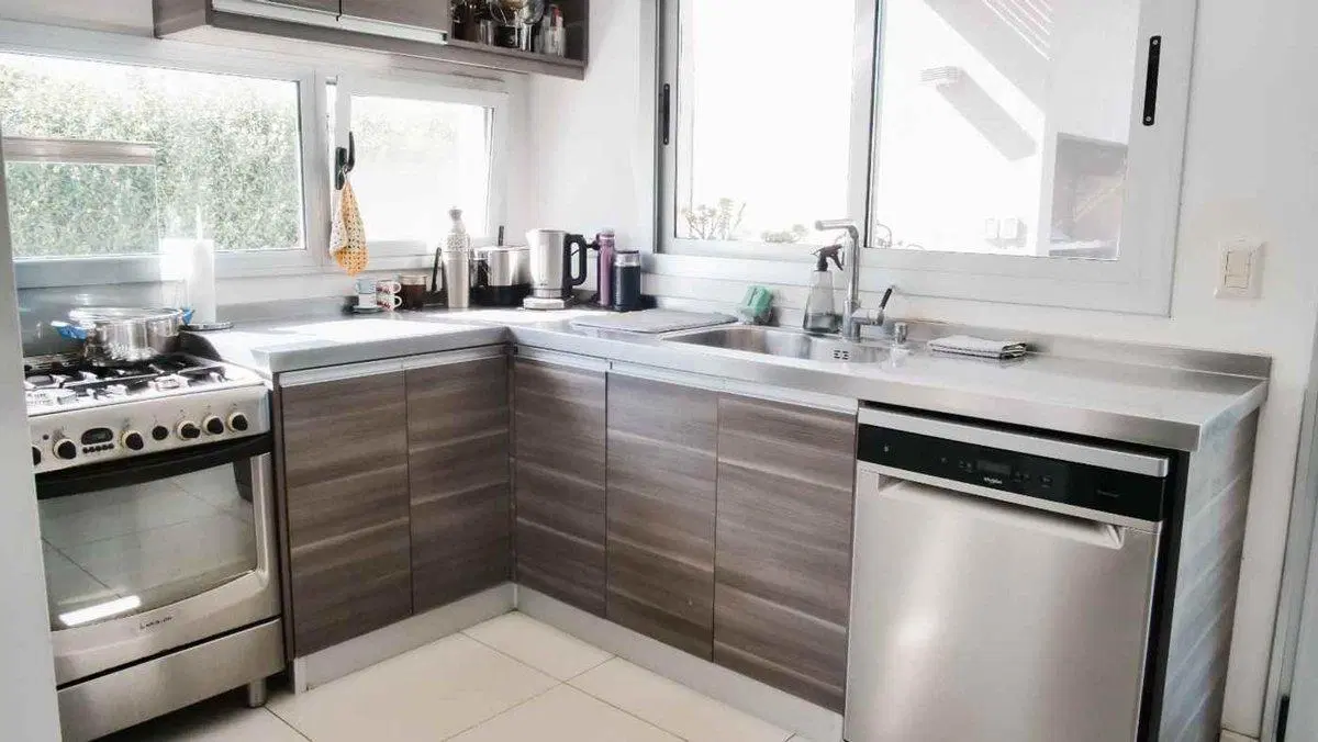 VENTA CASA CON PILETA EN EL CANTON NORTE ESCOBAR 5