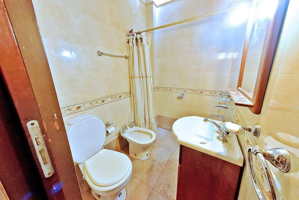VENTA CASA 4 AMB HURLINGHAM COCHERA QUINCH PARRILL 5
