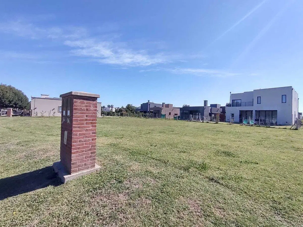 VENTA TERRENO LOTE INTERNO SANTO TOMAS  PILAR 5