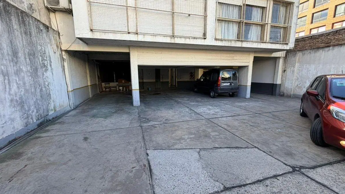 VENTA COCHERA PARA 2 AUTOS SAN MIGUEL CENTRO 5
