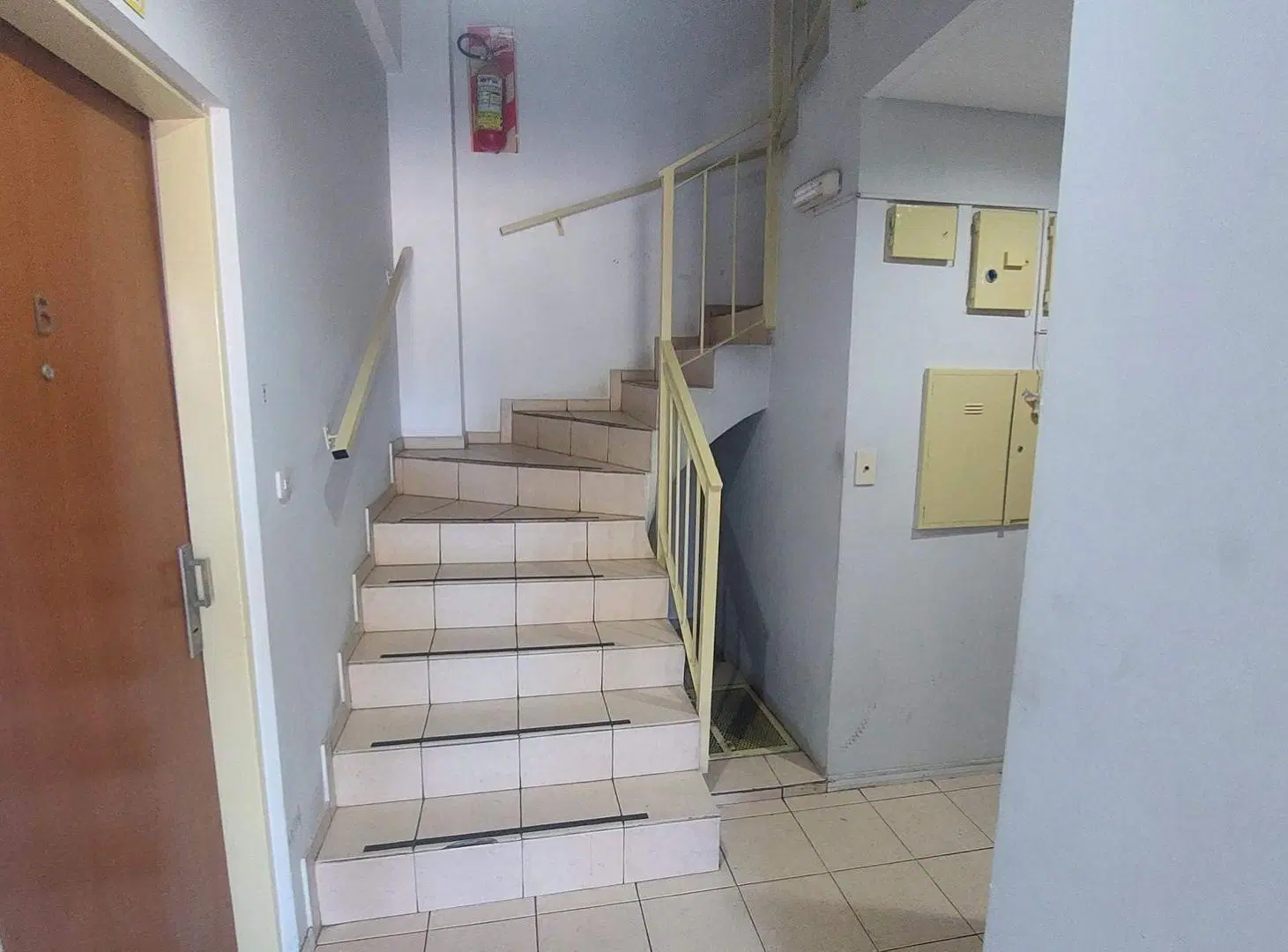 VENTA DEPARTAMENTO DOS AMBIENTES CON BALCON FRENTE 5