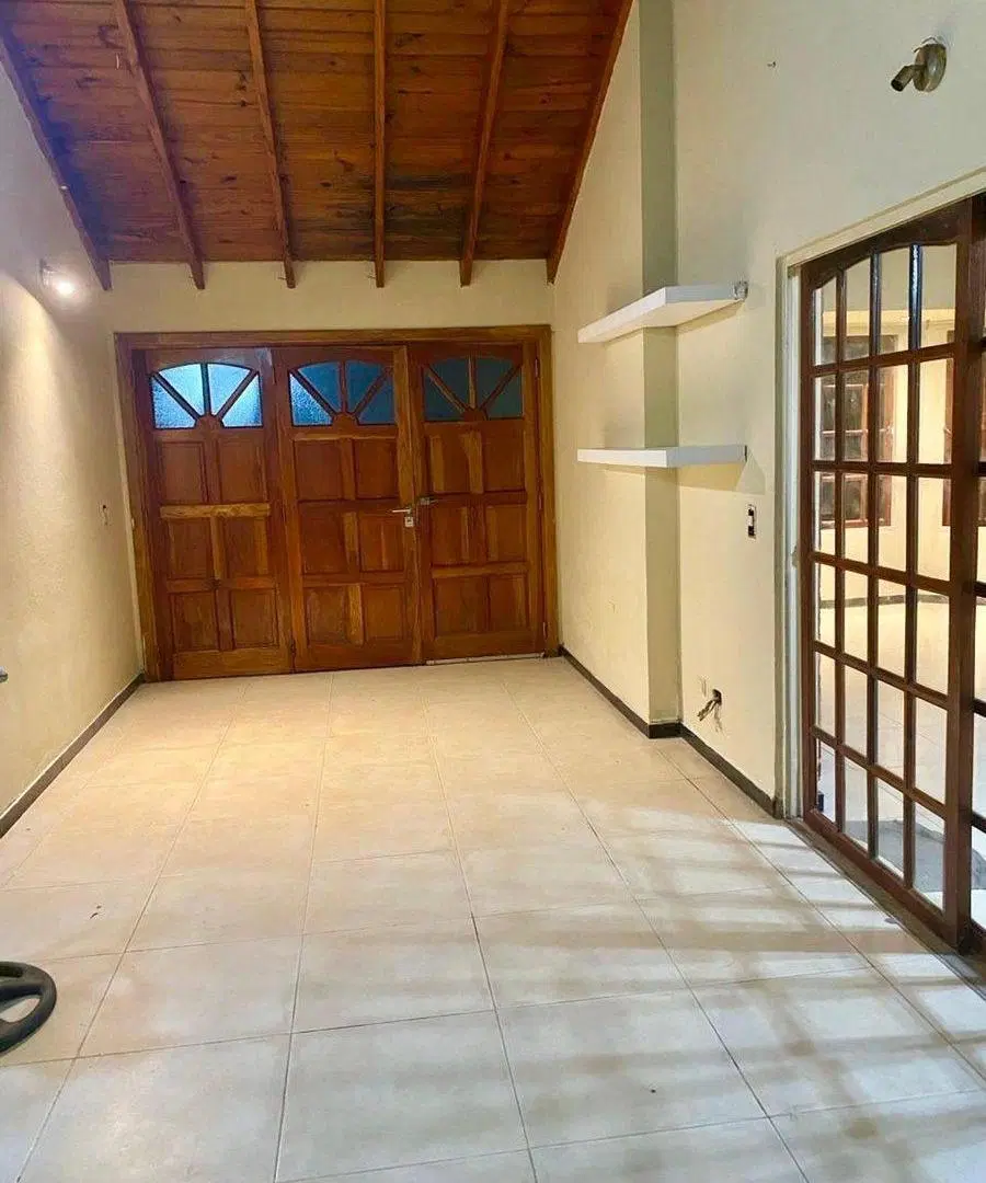 VENTA CASA 4 AMBIENTES JOSE C. PAZ 3