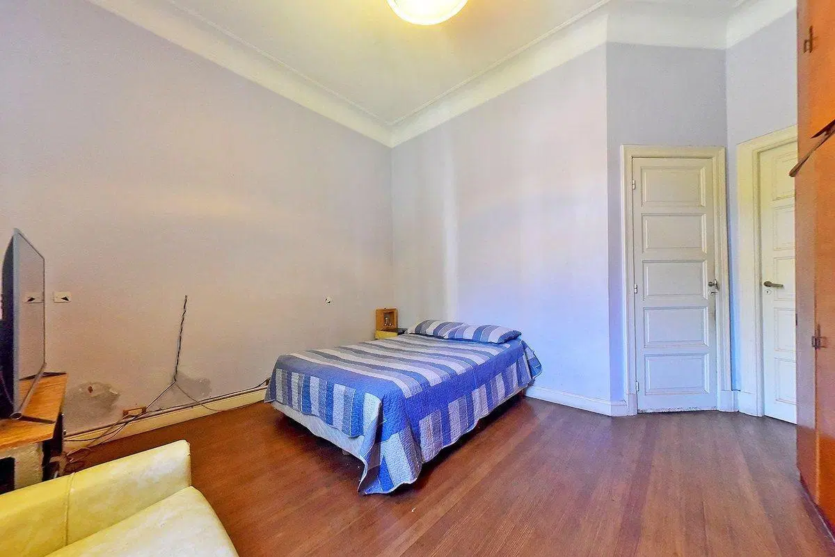 VENTA CASA 6 AMB ESQUINA C COCHERA SANTOS LUGARES 8