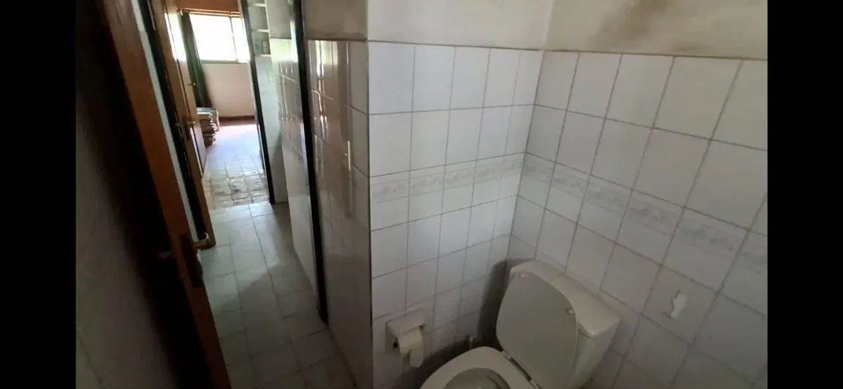 VENTA CASA 4 AMBIENTES MORENO CENTRO 5