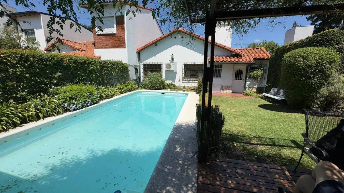 VENTA CASA 4 AMBIENTES HURLINGHAM 3