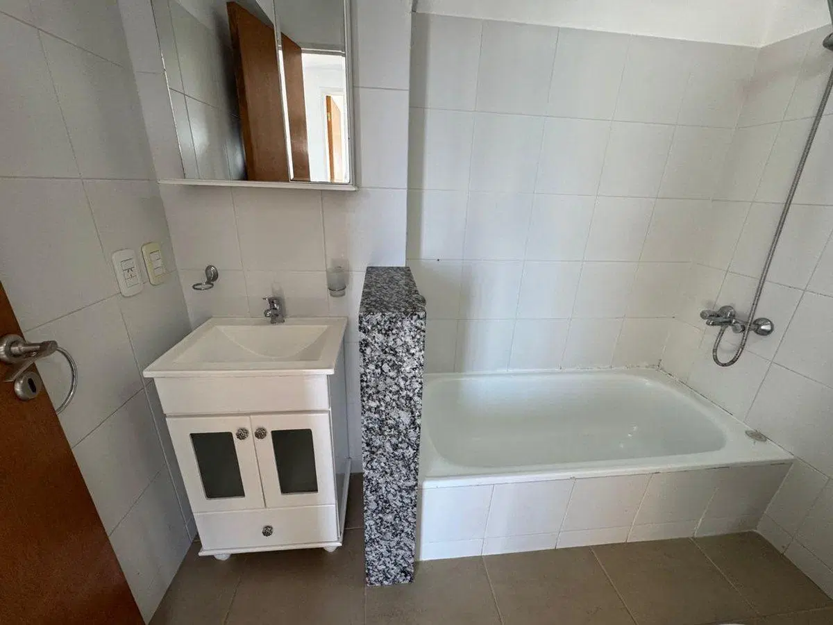 VENTA, DEPARTAMENTO 2 AMB. Y COCHERA - SAN MIGUEL 4