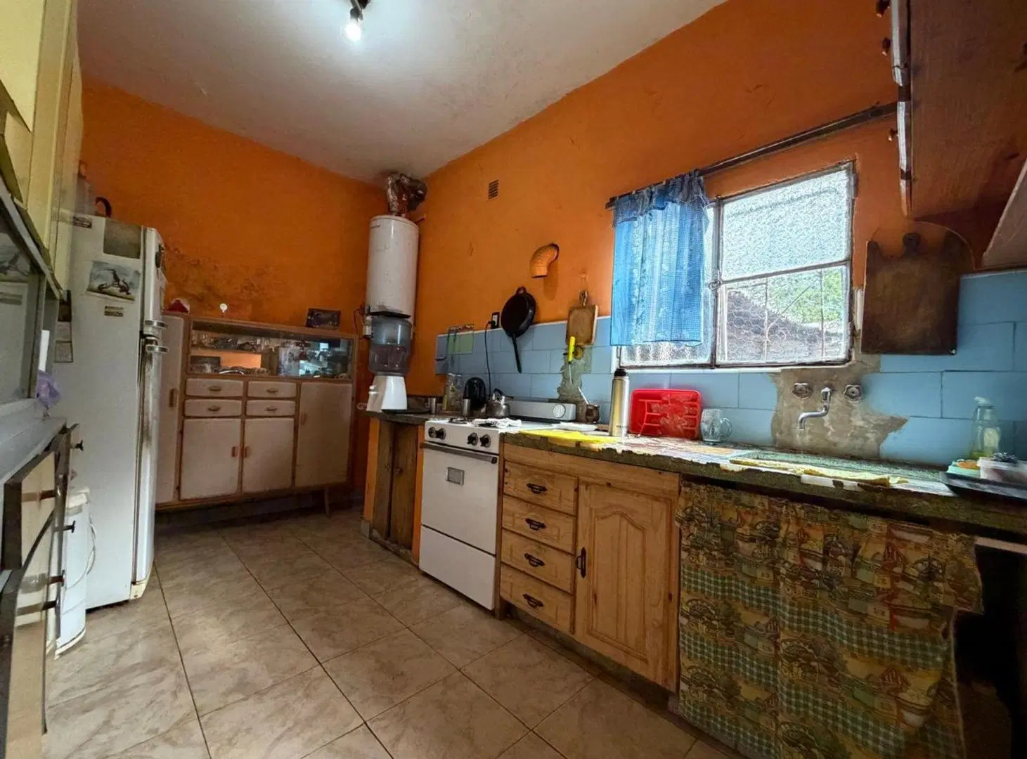 VENTA CASA 3 AMBIENTES CON PATIO Y JARDIN - JCP 4