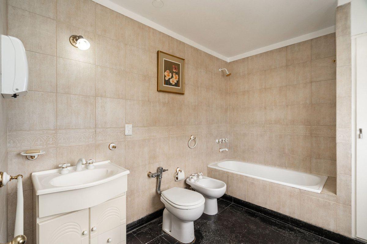 Foto de VENTA DEPARTAMENTO 4 AMBIENTES VILLA DEVOTO, imagen 1