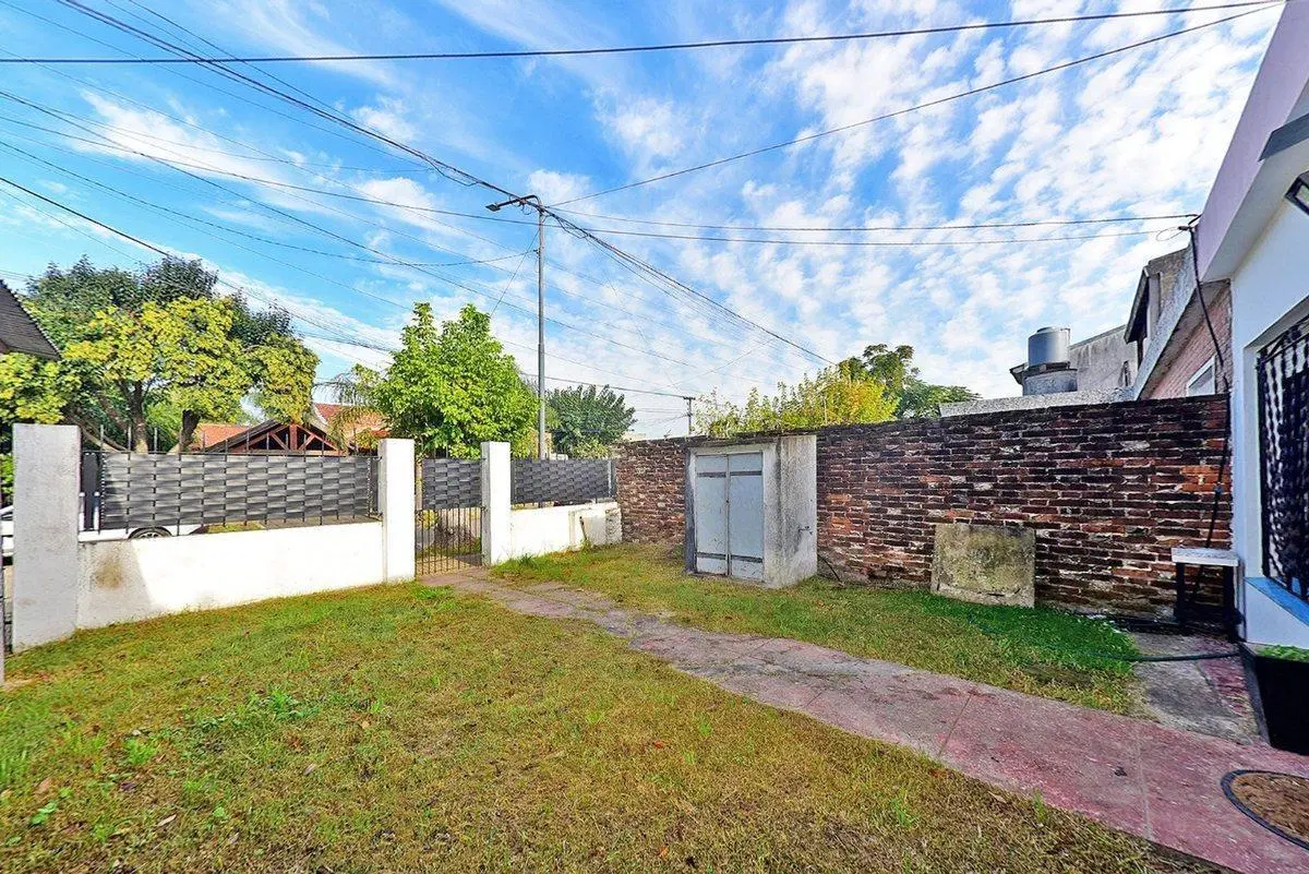 VENTA CASA 4 AMB APTO CREDITO HURLINGHAM V. TESEI 5