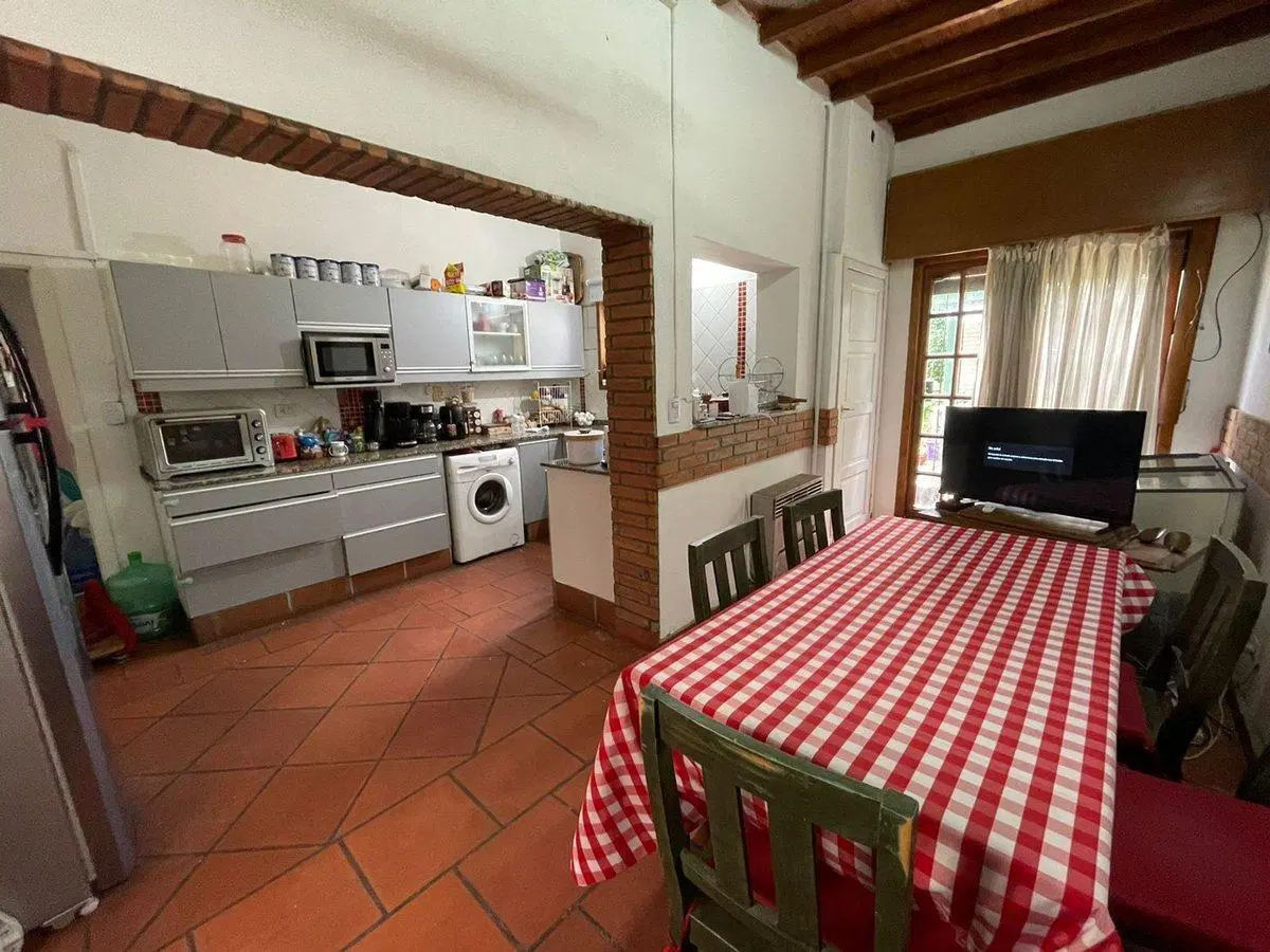 VENTA CASA 4 AMBIENTES HURLINGHAM 4