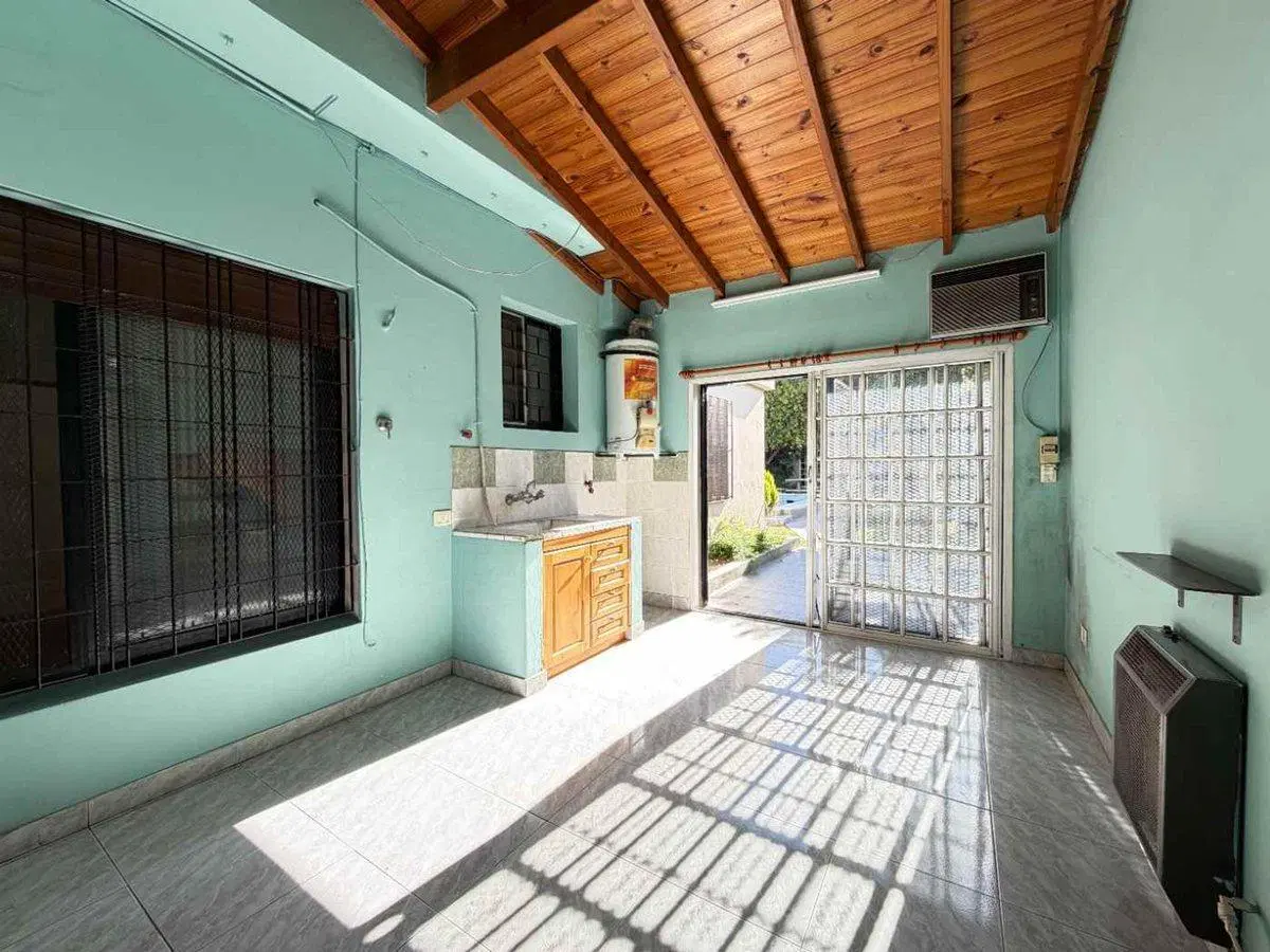 CASA 4 AMB C/ PILETA PARQUE QUINCHO GARAGE - MUÑIZ 8