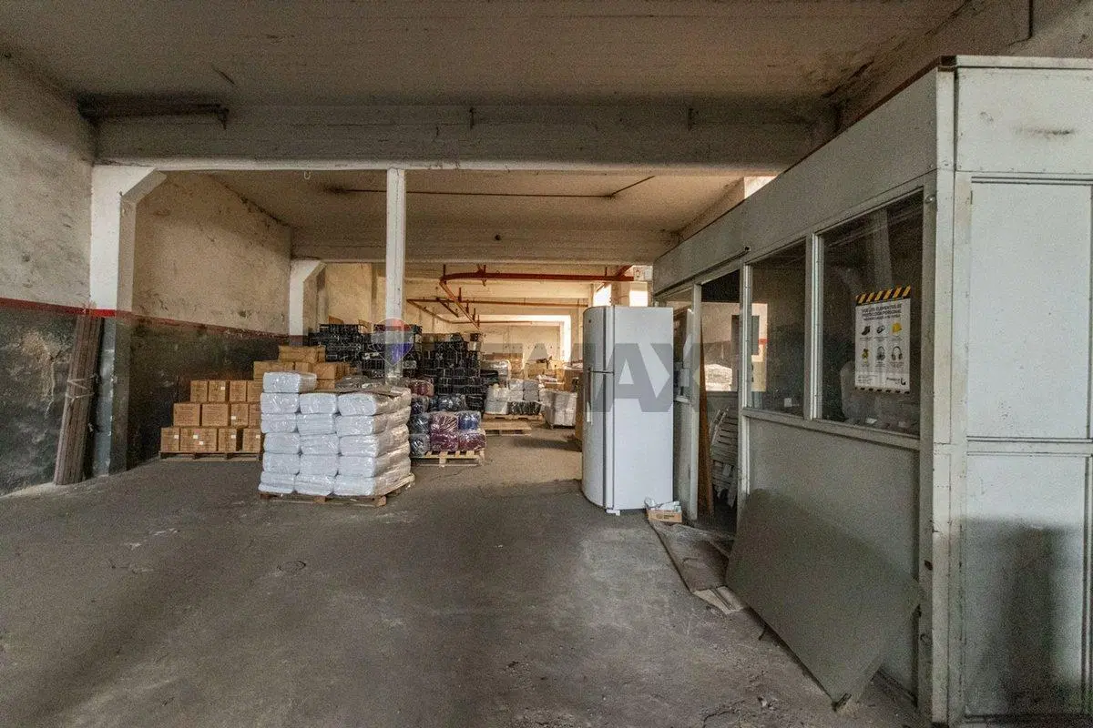 Venta Galpón + PH + Local  en Villa Soldati 5
