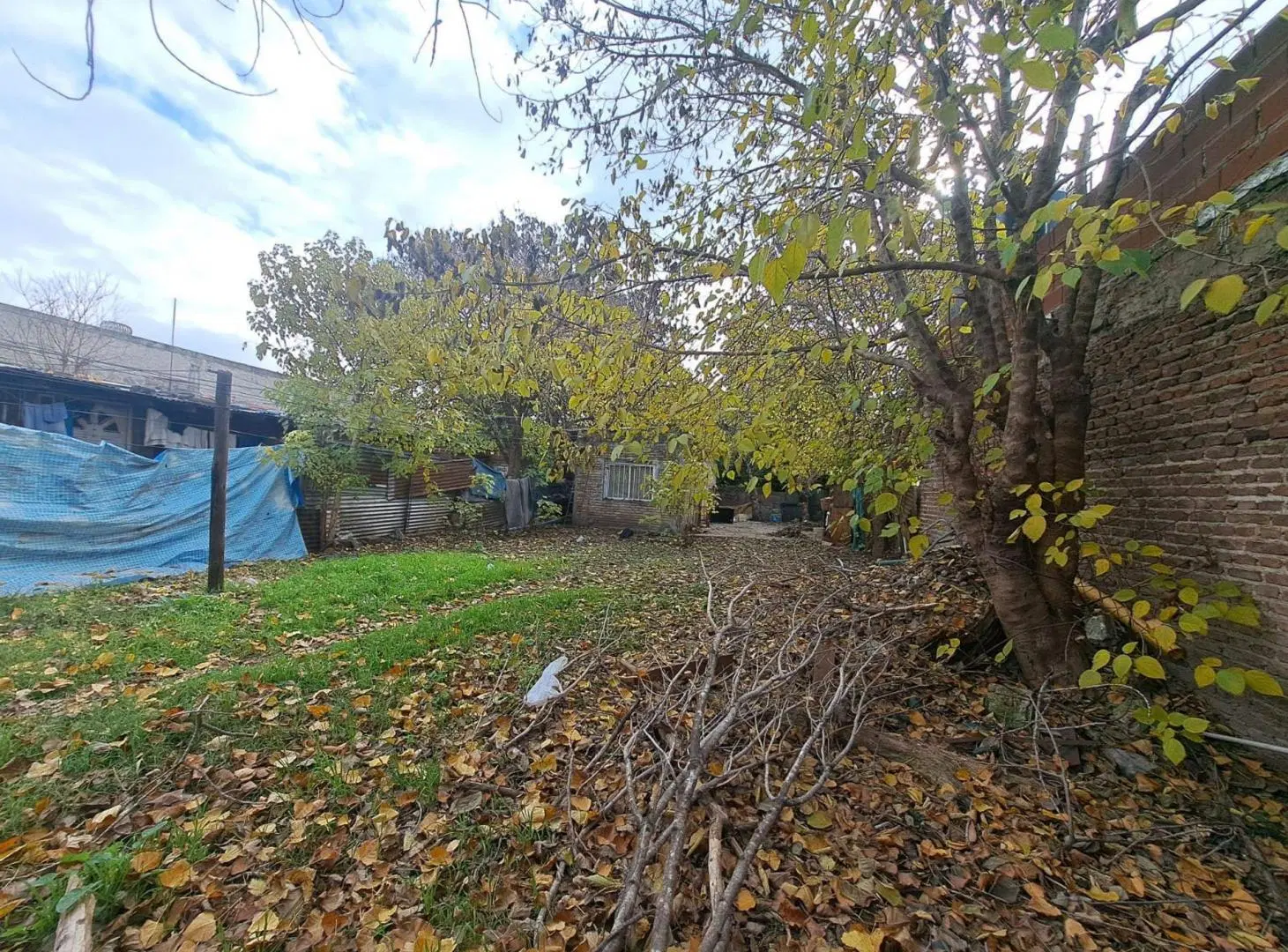 VENTA LOTE CON 2 DEPTOS A REFACCIONAR 8