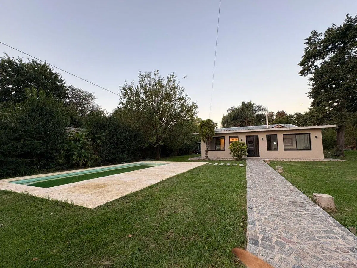 VENTA CASA 5 AMBIENTES DEL VISO 2