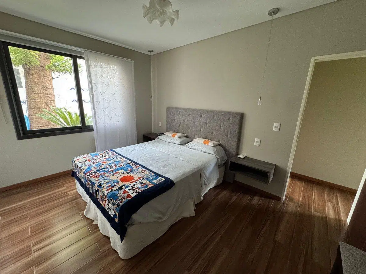 VENTA CASA 4 AMB. IMPECABLE EN LOS POTRILLOS PILAR 5