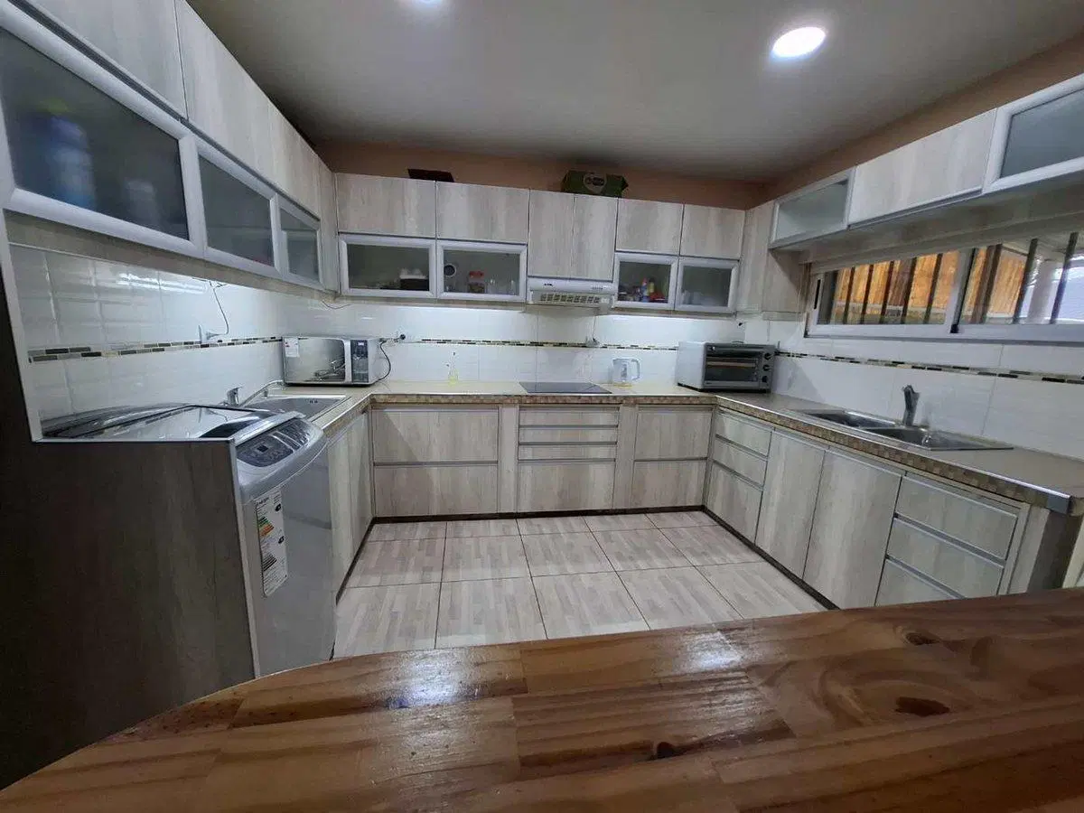 VENTA CASA JOSÉ C PAZ 4 AMBIENTES PATIO 3