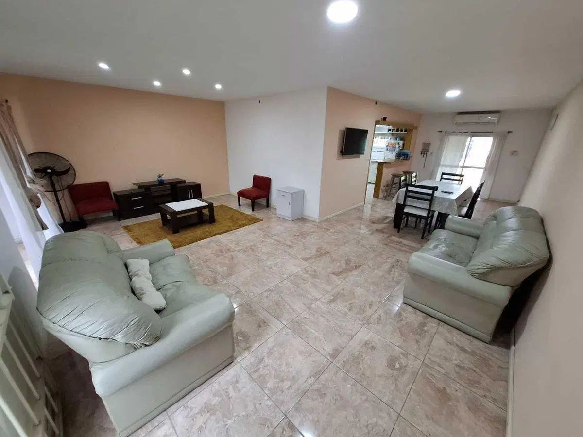 VENTA CASA JOSÉ C PAZ 4 AMBIENTES PATIO 2