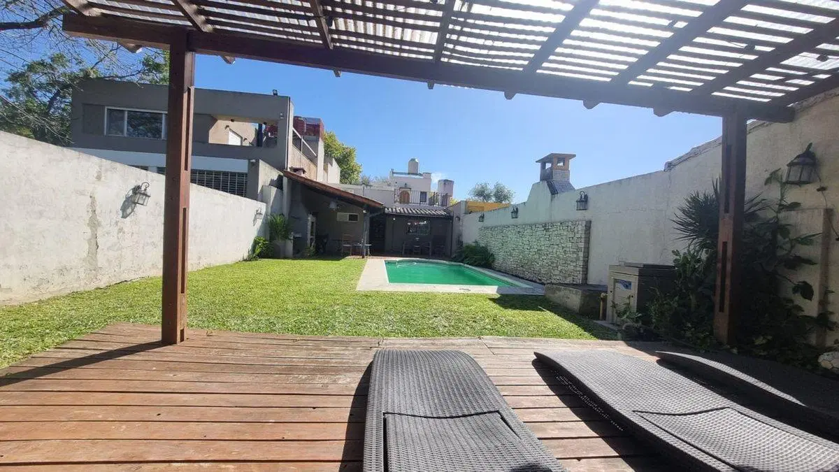 VENTA CASA 5 AMB. SAN MIGUEL PATIO PILETA COCHERA 8