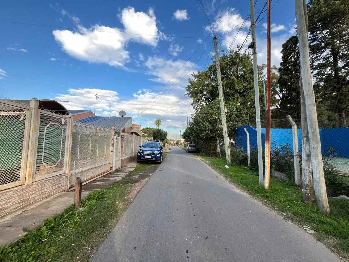 VENTA CASA 4 AMBIENTES MULTIFAMILIAR JOSE C PAZ 8