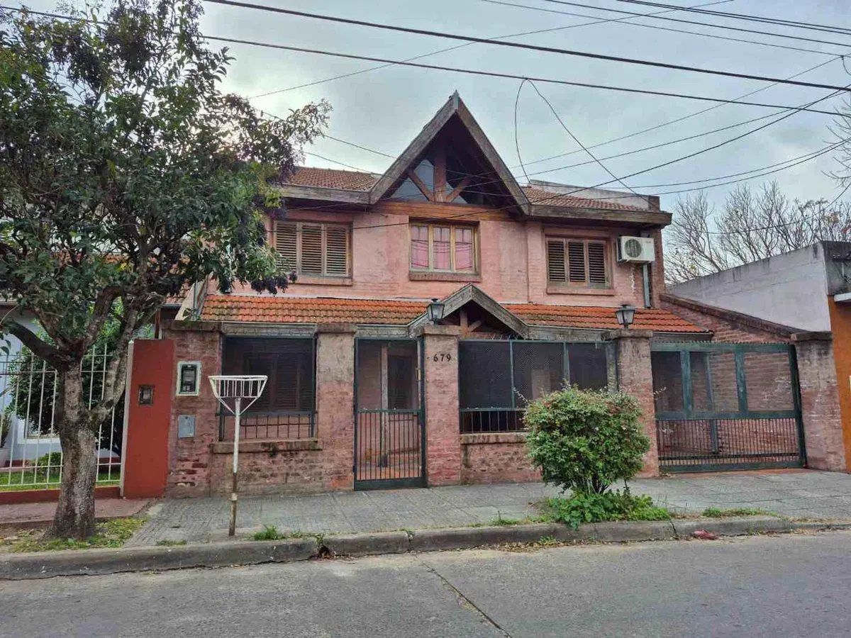 VENTA CASA 4 AMBIENTES BELLA VISTA 8