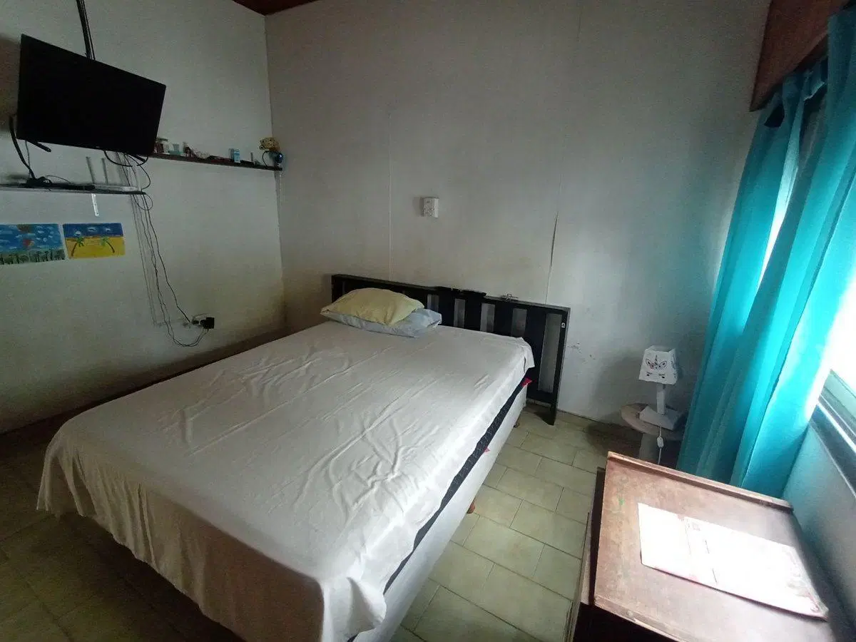 VENTA BLOCK 5 DEPTOS CASA GARAGE MARTIN CORONADO 2